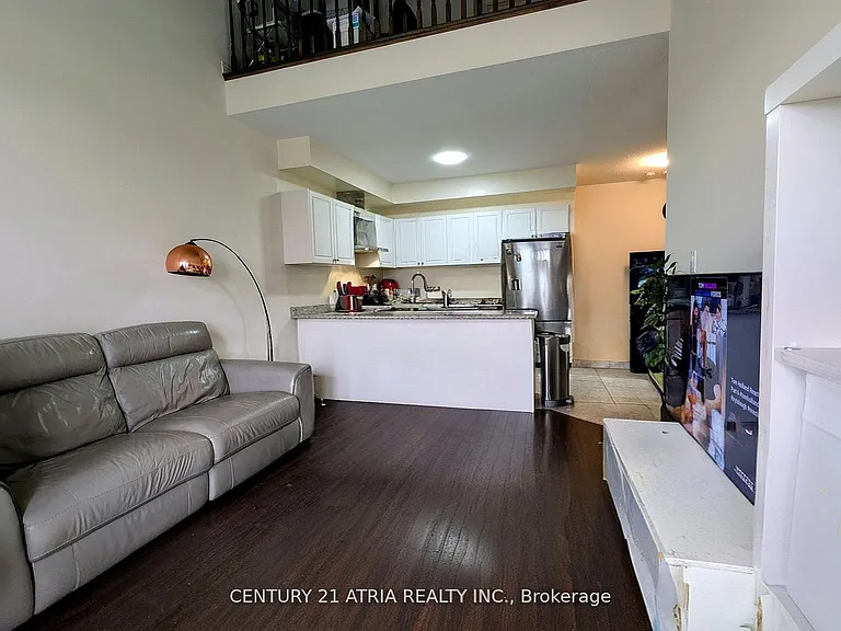 8 McAlister Ave — Photo 8
