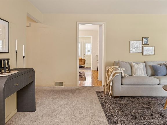 3rd image of 30 Klink Rd