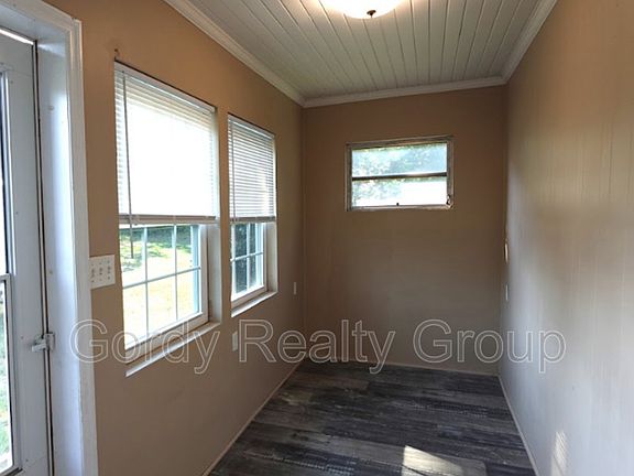 2nd image of 2927 Noland St