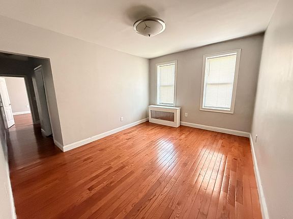 4th image of 169 Manhattan Ave #42E