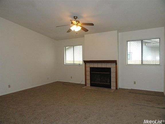 2nd image of 5958 Clover Manor Way