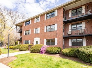 360 Neponset St UNIT 703, Canton, MA 02021