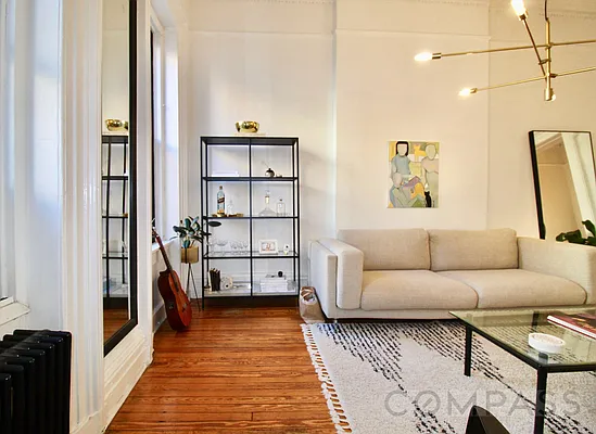 Rented by Compass | media 10