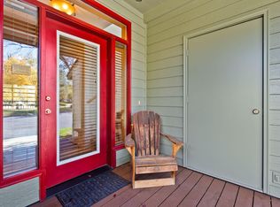 1044 Golden Pheasant Dr, Redmond, OR 97756