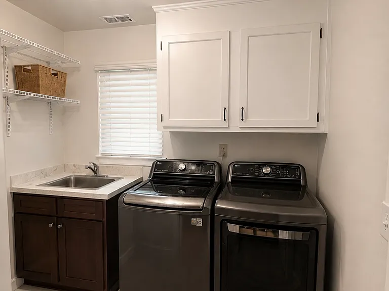 1360 Sycamore Rd — Photo 34