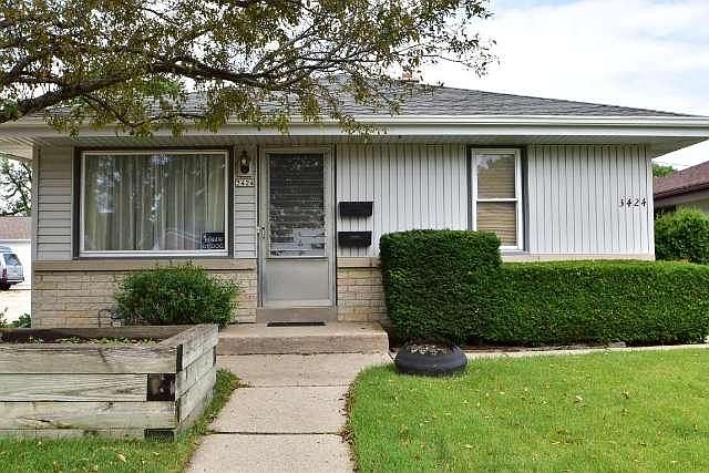 1st image of 3424 E Norwich Ave