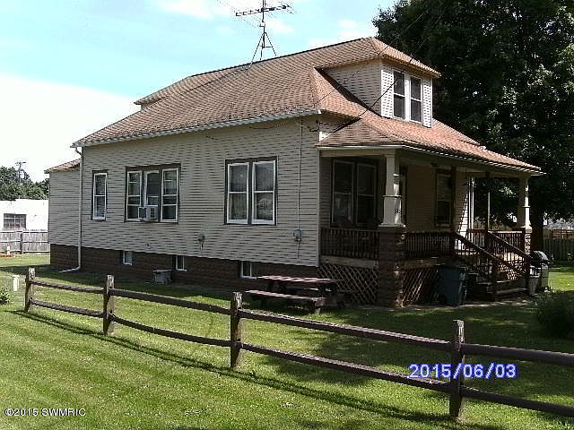 1st image of 543 2nd St