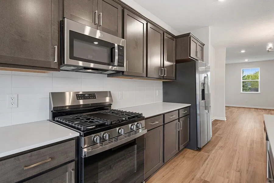 4 bed, 2.5 bath, 2080 sqft, $2,995 — Photo 4