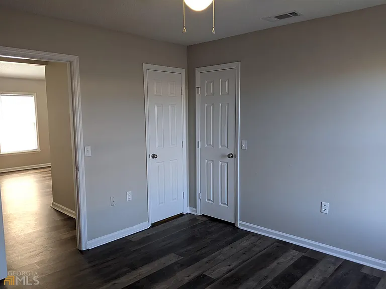 230 Lanier Dr #301 — Photo 8