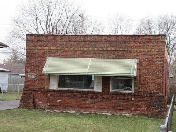 2nd image of 11018 S Washtenaw Ave