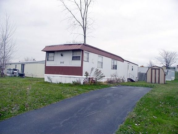 4th image of 255 Wellington Ln