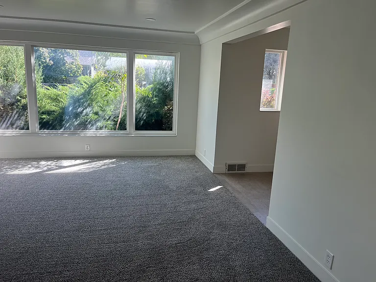 245 N 400 E — Photo 22