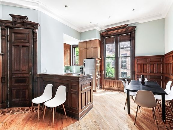 3rd image of 930 President St APT 1