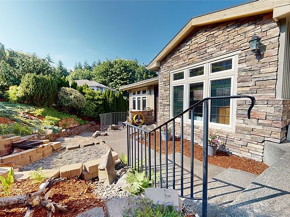 2nd image of 11194 Aquila Place NE