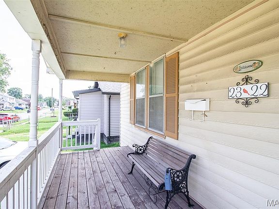 3rd image of 2322 Hodges Ave