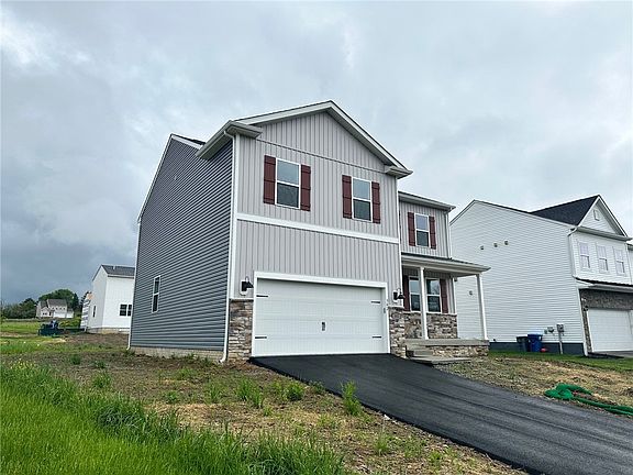 2nd image of 302 Dana Dr