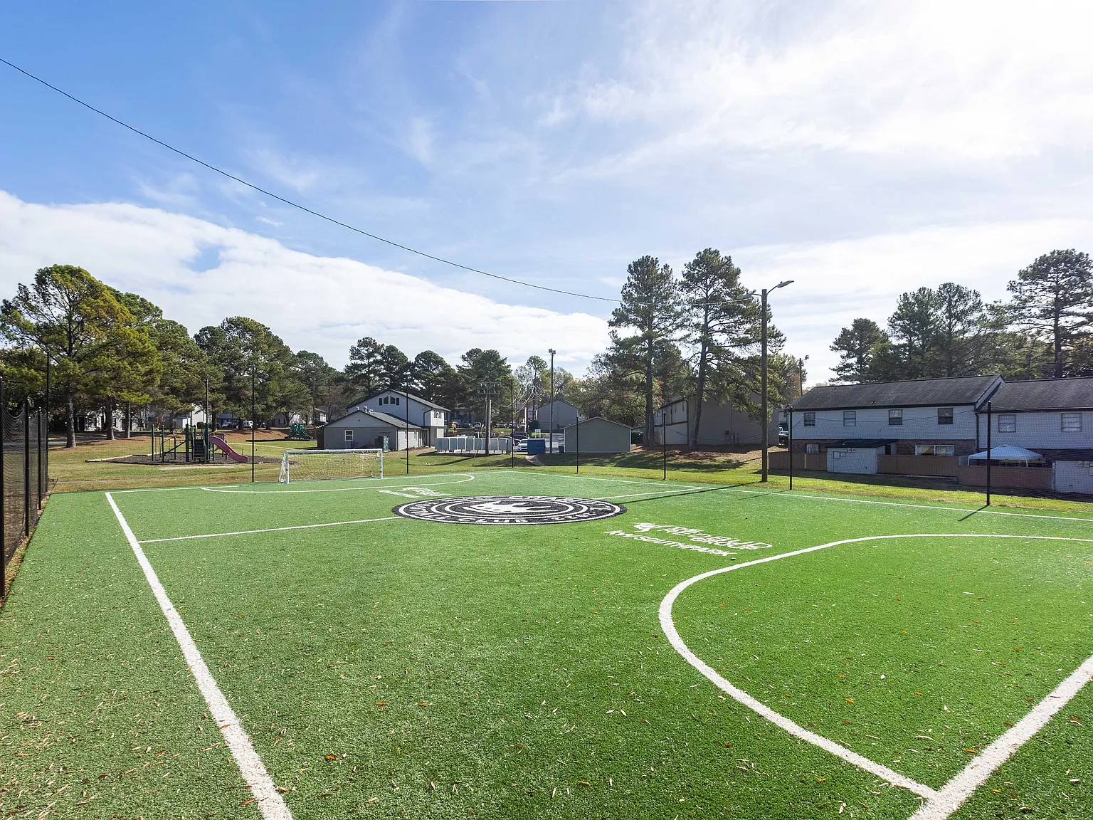 Country Club Apartments — Photo 2