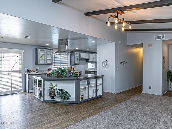4th image of 3985 Chatham Way