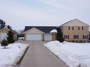 N13218 Wildrose Rd, Trempealeau, WI 54661