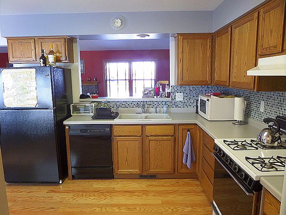 5th image of 23-223 Brighton Ct