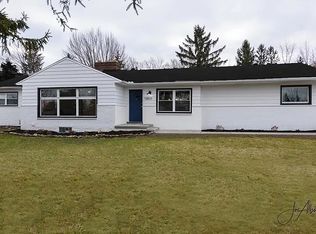 16823 Northview Dr, Strongsville, OH 44136