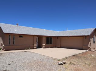 5717 E Calle De La Fresa, Hereford, AZ 85615