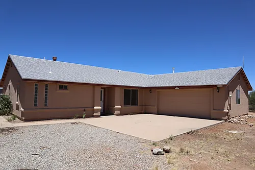 5717 E Calle De La Fresa Photo 1