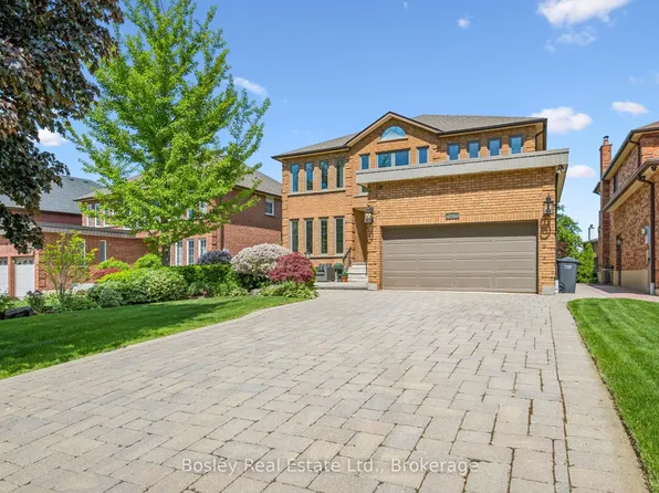 1217 Sugar Maple Ct, Mississauga, ON L4W 4P6