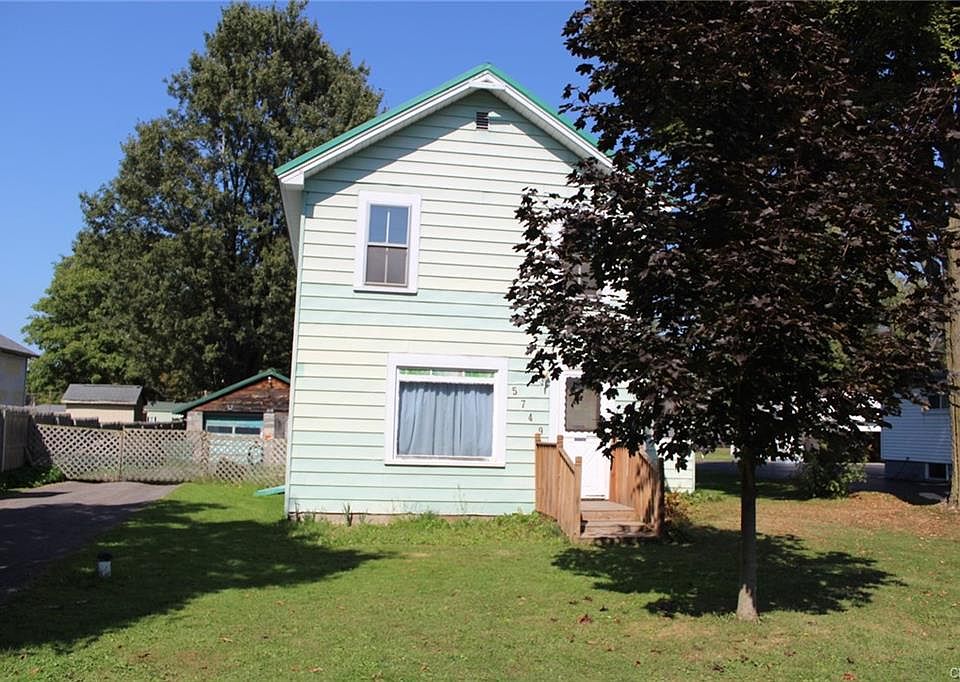 1st image of 5749 Crabtree Ln