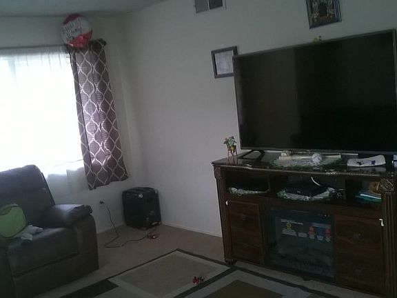 5th image of 12071 Laguna St APT 4
