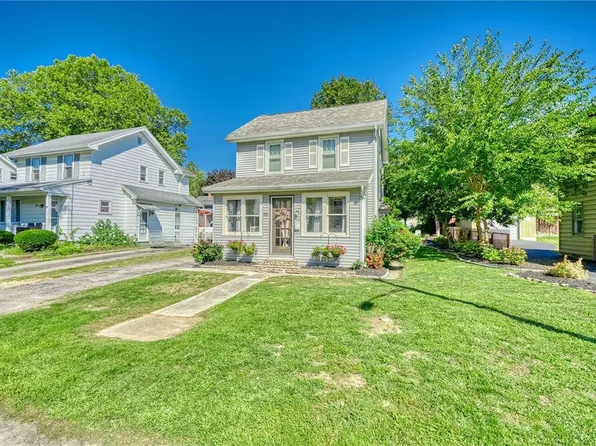 98 Keating Dr, Rochester, NY 14622