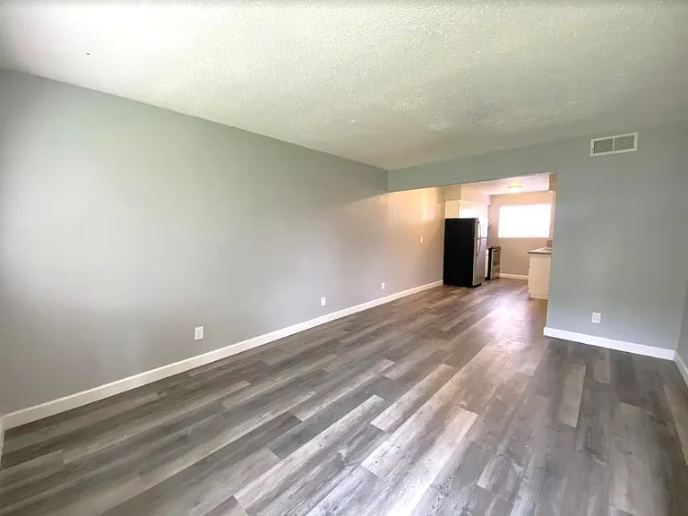 3158 College Ave #B — Photo 4