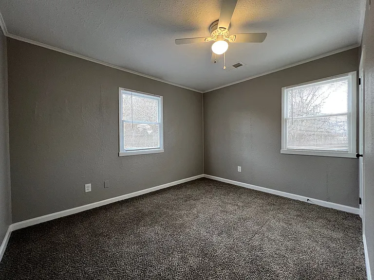 3577 Sunrise St — Photo 9
