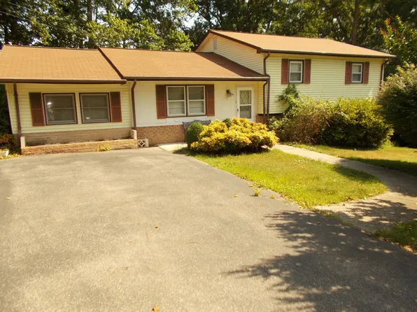 3706 Shelor Ave, Salem, VA 24153