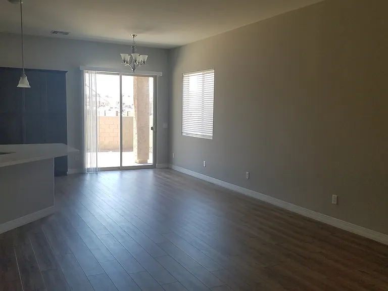 4972 N Medford Way — Photo 9
