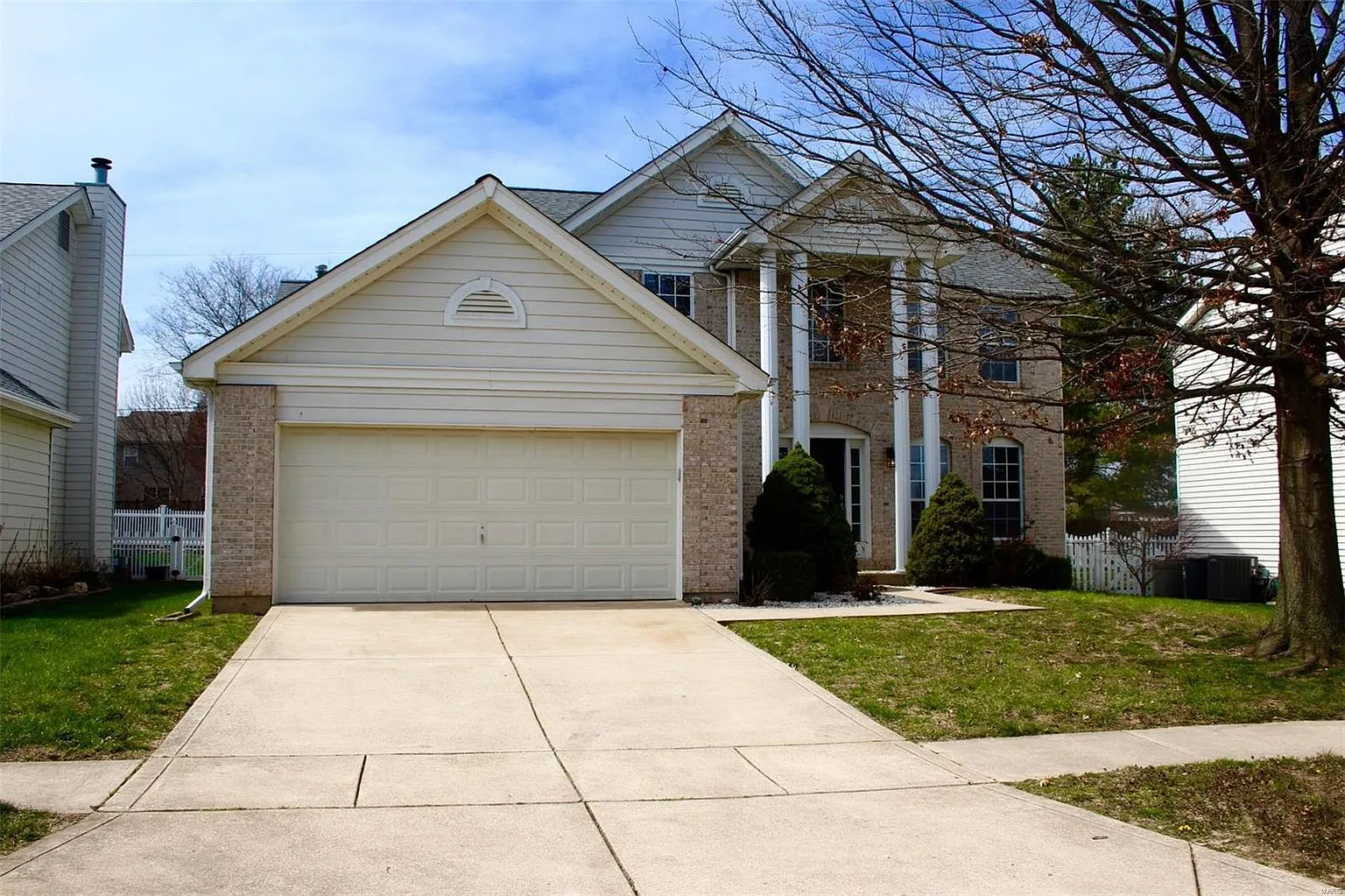 949 Forder Crossing Dr photo 1