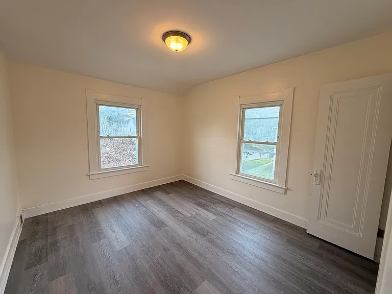 1546 Gould Rd — Photo 5