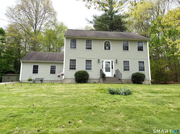 19 McKenna Avenue, Griswold, CT 06351