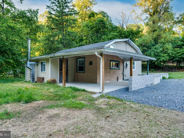 1926 Mount Laurel Rd, Temple, PA 19560