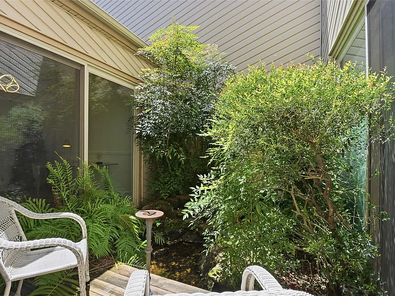9407 Denbury Way — Photo 32