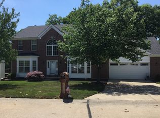 2275 Downey Terrace Dr, Ballwin, MO