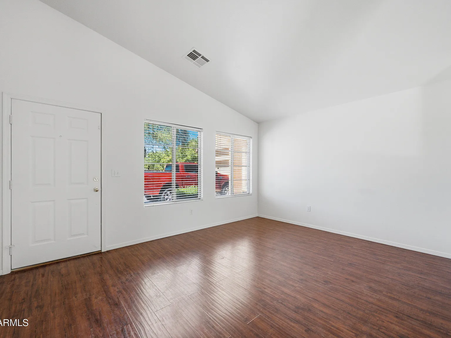3 bed, 2.5 bath, 1468 sqft, $1,995 — Photo 4