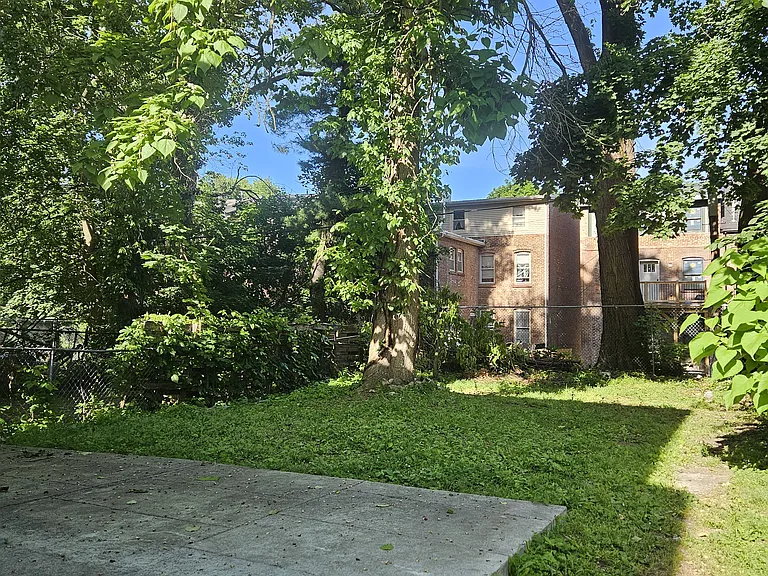 136 Johnston St #0 — Photo 8