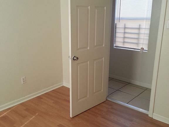 5th image of 1313 Flood St