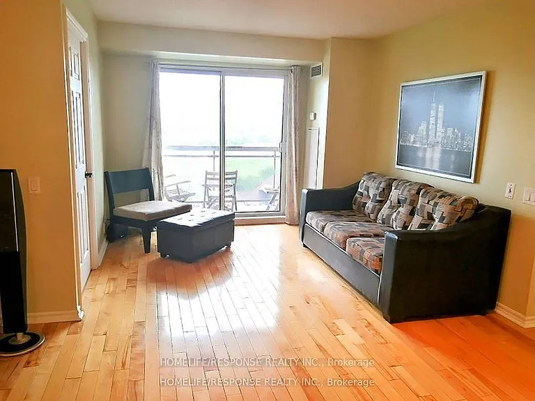 1720 Eglinton Ave E #LPH8 — Photo 20