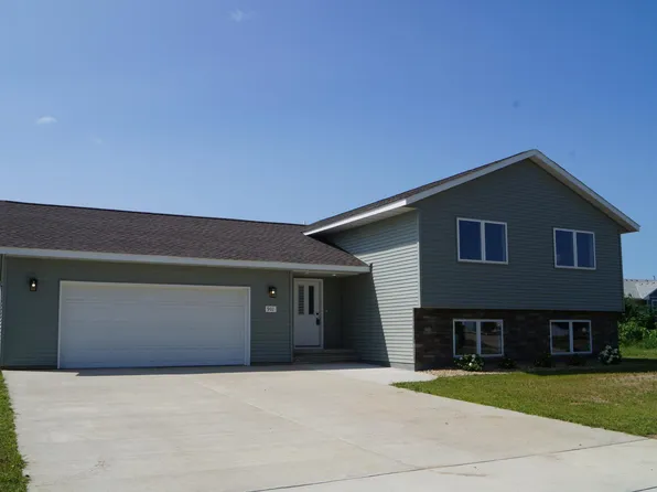 901 24th Ave NW, Austin, MN 55912
