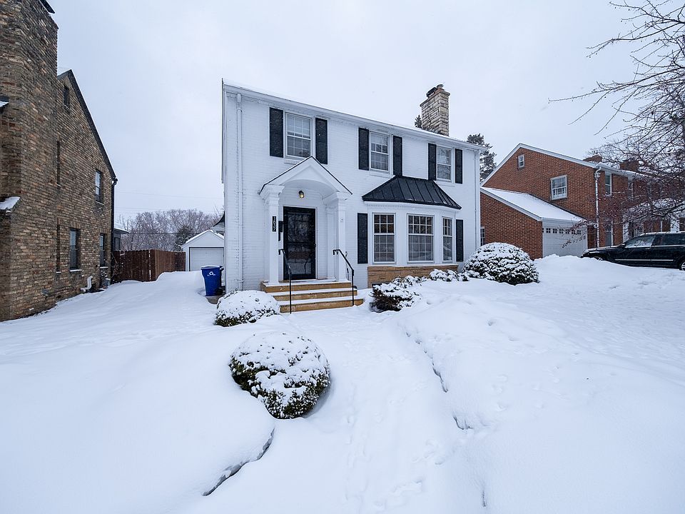 Welcome home to this stunning SFH!