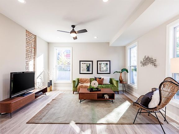 3rd image of 1343 Burdette Ave #B