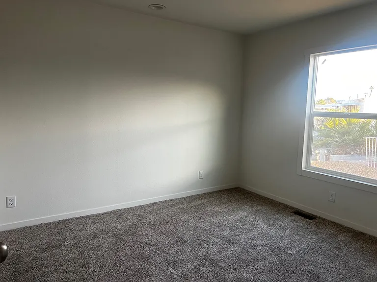 2627 S Lamb Blvd #81 — Photo 18