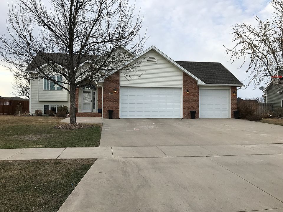 1st image of 5560 E Prairiewood Dr